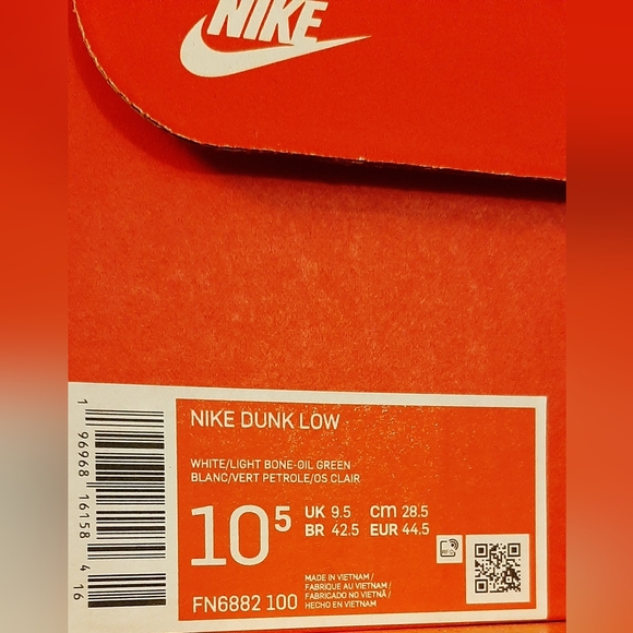 Nike Dunk Low *NWT* - Picture 9 of 9